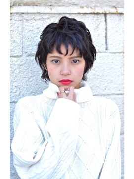 スリジェ7(CERISIER7) スリジェ☆白ニット×黒髪◎髪の癖を生かしたショート