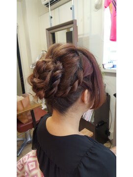 ヘアサロン ハリコット(Hair Salon Haricot) 編み込みお団子アレンジ