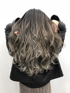 ヴィトゥレイ(Betray) Betray back shot catalog