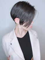 【morio 原宿】黒髪　前下がりショート　襟足刈り上げ