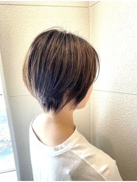 ヴィラ 雲雀丘花屋敷店(Villa) 20代30代40代大人ショートボブｘ小顔カット丸みショート