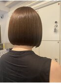 ミニボブ×マロンベージュ