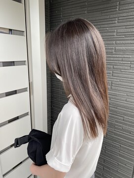 トゥエンティ(twenty) 艶ロング×韓国風バング