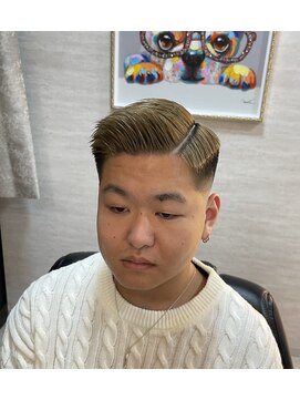 アントレース 東池袋店(UNTRACE) ハイトーン スキンフェード池袋【メンズ/バーバー/理容室】