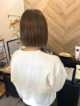 ヴィータ(vita) ぱつっとボブ