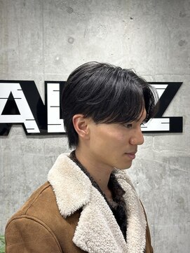 オルズ 渋谷(ALLZ) 韓国ヘアセンターパート毛流れリバースパーマカルマヘア