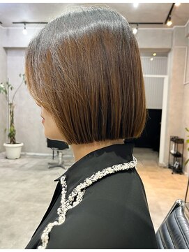 サクラ 岐阜(SAKURA) 縮毛矯正で作るボブ 髪質改善 原宿美容室