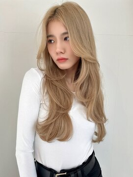 マウナケア(Maunacare) 大人可愛い20代30代40代小顔ウルフレイヤーボブ丸みセミロング