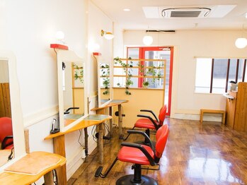 ムーブ(MOVE)の写真/【北野白梅町駅徒歩5分】居心地の良いプライベートサロン♪経験豊富なスタイリストが施術いたします！