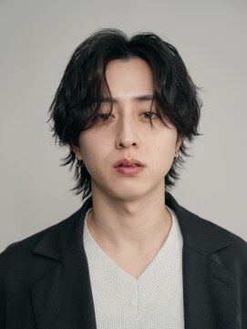 バイフィフス 原宿/表参道(by fifth) センターパートウルフヘアシャドウパーマスパイラルパーマ