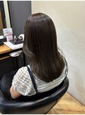 アッシュベージュ×艶ロング［鎌取/佐久間凪沙］