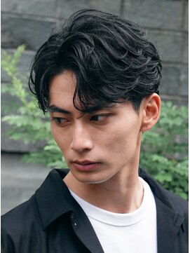 レタッチ バイ フィフス 天神大名(RETOUCH by fifth) 福岡天神メンズフェザーパーマフェザーショートスパイラルパーマ