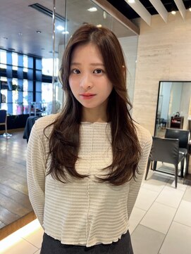 クィーンズガーデンバイケーツーギンザ(QUEEN’S GARDEN by K two GINZA) シルクレイヤーカット*ロングレイヤー*髪質改善トリートメント