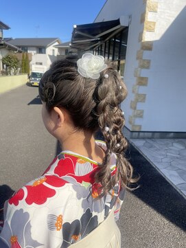 サロン ド マゼンタ(Salon de Magenta) 卒業式ヘア