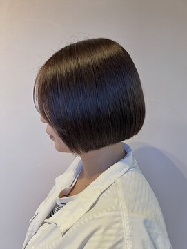 クレル バイ クレイス(Crellu by CRACE) スッキリ見える！ミニボブ