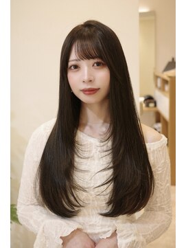 暗髪透明感顔まわりロングレイヤー