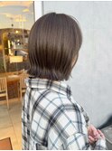 ブリーチなしヘーゼルベージュ切りっぱなし風ボブ