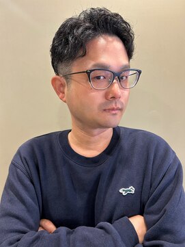 ザメンバイリオス(THE MEN. BY LIOS) 直毛には出せない動き。くせ毛アップバング