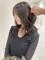 ケンジ 横浜(KENJE) アッシュグレージュ/レイヤー/透明感カラー