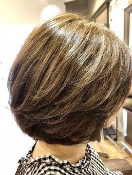 アトリエ クロエ 【アトリエクロエ 芦屋】大人 愛され 艶髪 カール ボブ