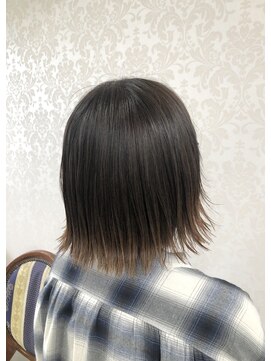 ビューティーサロン コマ(koma) 外ハネボブ×コントラストカラー