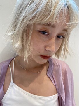 ローウェ 渋谷(Louwe) 透明感,小顔切りっぱなしボブ[渋谷/渋谷駅]