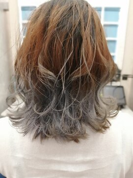 アンフィ 南町田(Anphi) 裾カラーグレー