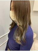 ロングヘア×オリーブグリーカラー