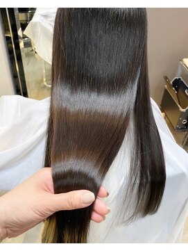 フィオーレ ヘアデザイン(FIORE hair design) 髪質改善　酸性縮毛矯正　TOKIO　トリートメント