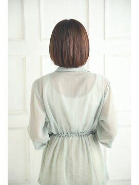 OX CREATION 深草 オックスクリエーション 【京都ショートヘア】上品自然なフォルムの大人ボブ/綺麗/艶髪