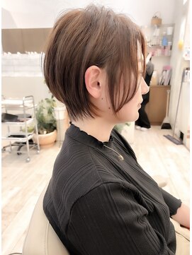 ヴィサージュタイム(VISAGE thyme) 【丸くならない方におススメ】襟足束感丸みショートボブ