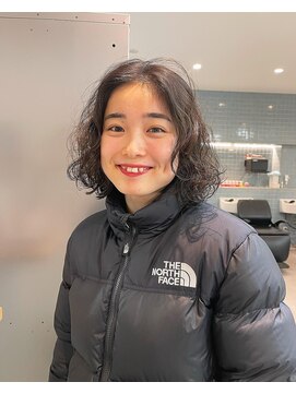 ナループロア ハチ(Nalu pu loa hachi) ボブパーマ