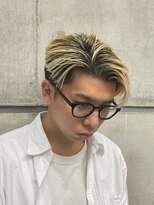 オーシャントーキョー シブヤジンナン(OCEAN TOKYO shibuya JINNAN) ハイライト刈り上げかき上げショート