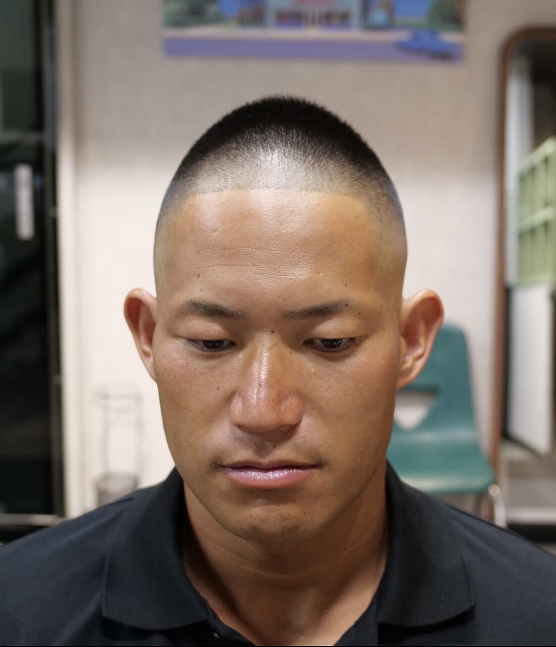 2025年夏】メンズ｜ボウズの髪型・ヘアアレンジ｜堺・なかもず