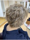 ブリーチ毛ショートパーマ