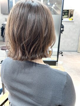 フーリィー(fully) ナチュラルレイヤーボブ