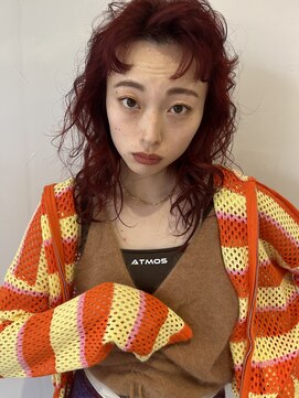 イル(ill) レッドカラー ブリーチなし ロング 大須