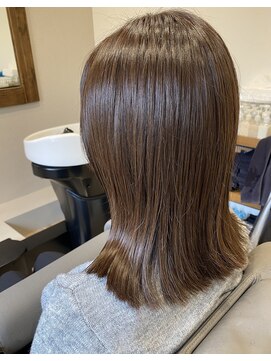 アルティーナプライベート(altina PRIVATE) ワンレン外ハネスタイル♪