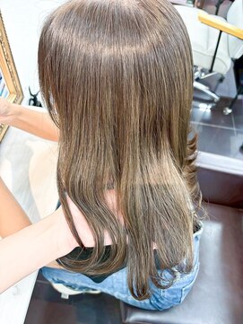 ミシェリー 新宿店(misherry) 艶髪美髪ハイトーン透明感ミルクティーベージュこなれミディ