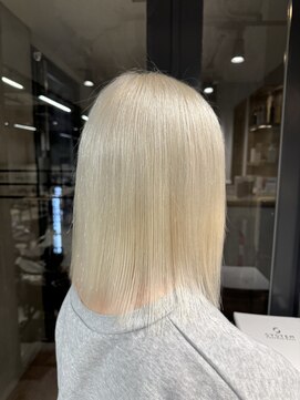 ルーフ 町田店(LUFE) ホワイトブロンド