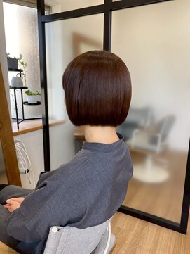 ぱっつんミニボブ