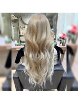 リノ(Lino)&nbsp;ホワイトベージュ！