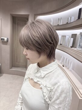 エレノア 静岡店(Eleanor) 【八重津】乾かすだけ決まる！くびれショート×ホワイトベージュ