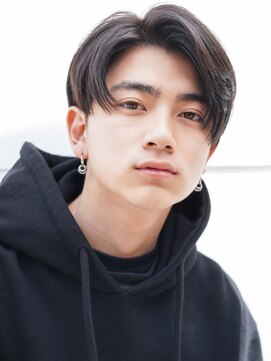 アクロス 原宿(AKROS) ナチュラルセンターパートショート
