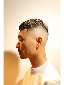 ツーエイチ 新宿(2H) 新宿/クロップ/うまい/スキンフェード