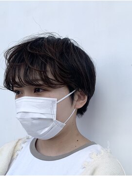 シェノン 西梅田(CHAINON) グレーベージュ/レイヤーロング/黒髪/前髪パーマ