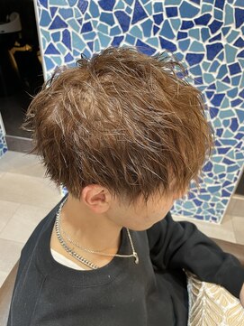 リリー(Lily) 波打ち前下がりマッシュ