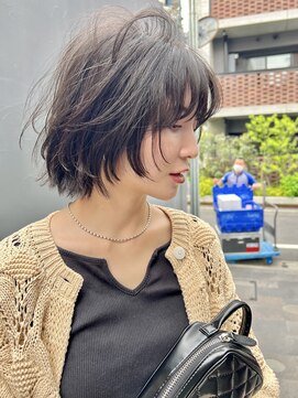 ワール(whirl.) マッシュウルフボブ☆20代30代40代グレージュ大人かわいい