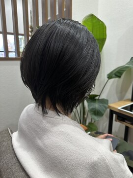 ピリナ(Pilina) レディースミディアムヘアー【門前仲町/越中島/月島/大人女性】