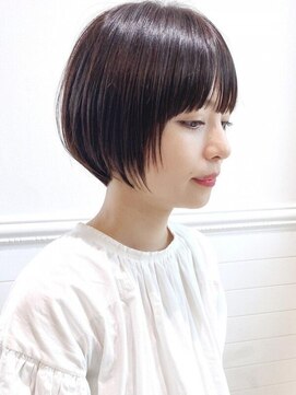 ディッセンバー 神宮前(December) ミニボブ小顔暗髪切りっぱなしボブ外はねボブ黒髪渋谷原宿神宮前